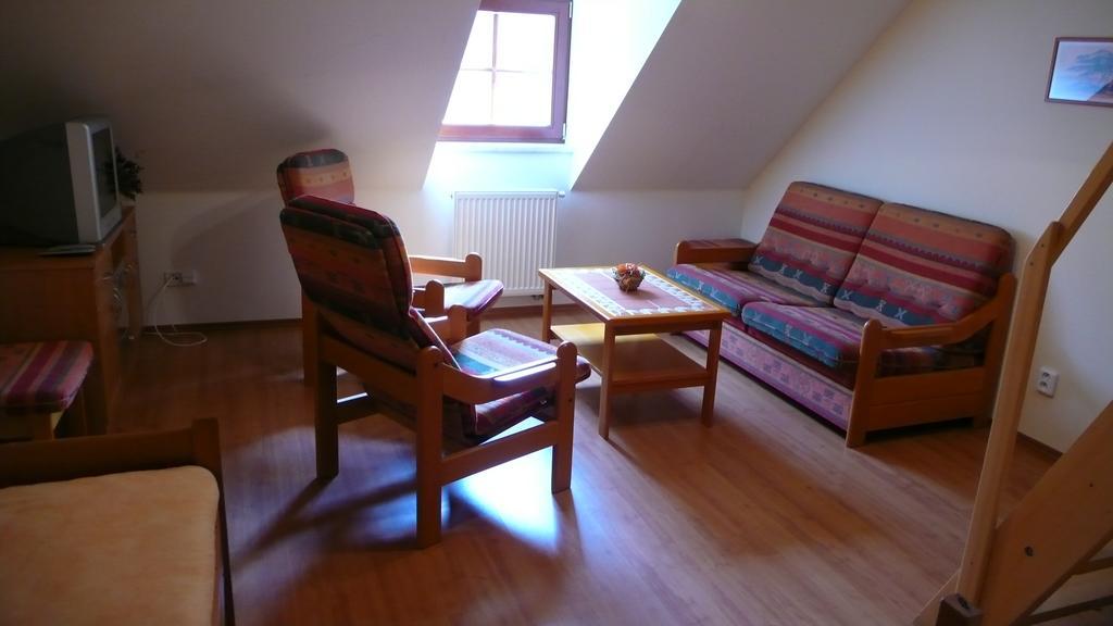Penzion Padrtuv Mlyn Trebic Exterior foto