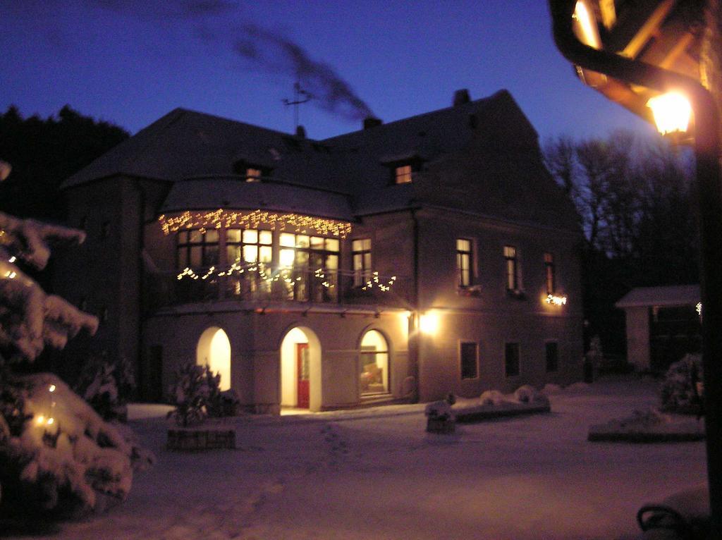 Penzion Padrtuv Mlyn Trebic Exterior foto